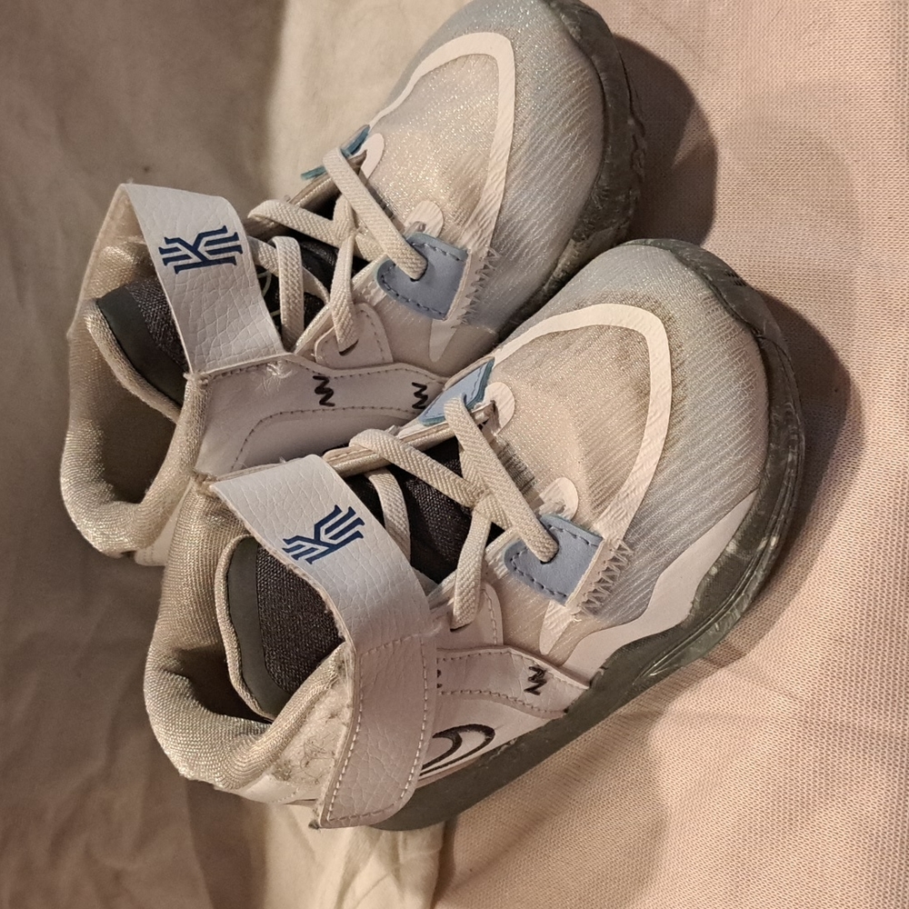 Nike toddler shoes